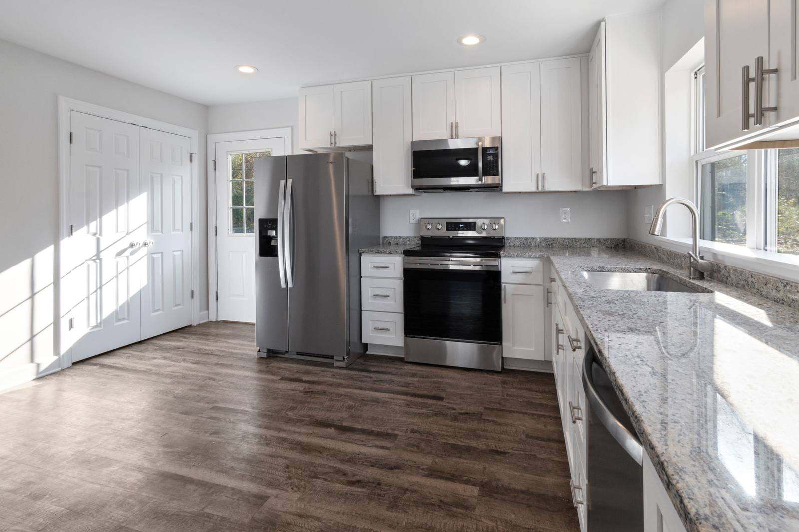 Finished standard-spec kitchen renovation, Melbourne